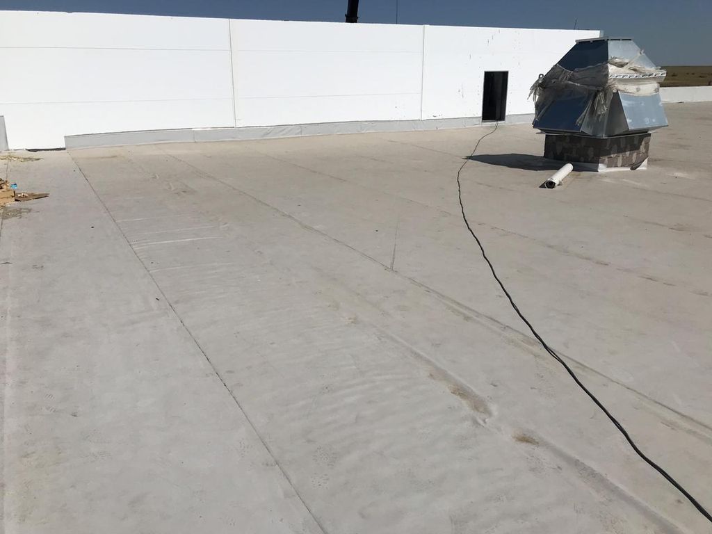 Монтаж ПВХ мембраны кровли «Транспортно-логистический комплекс – Оптово-распределительный центр»